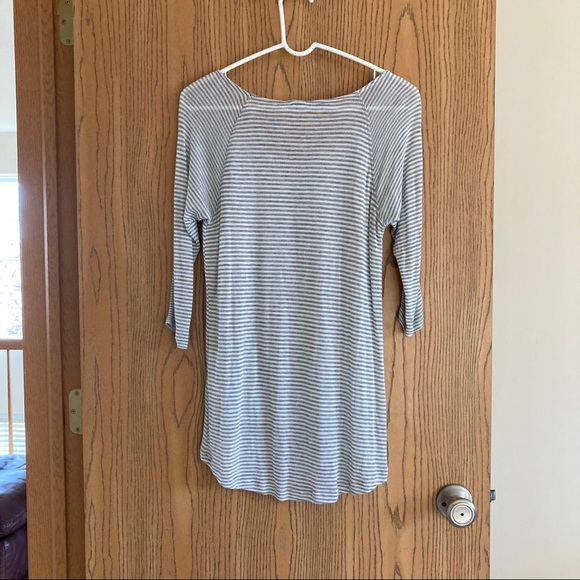 Tahari Striped High-low Top - Picture 2 of 8